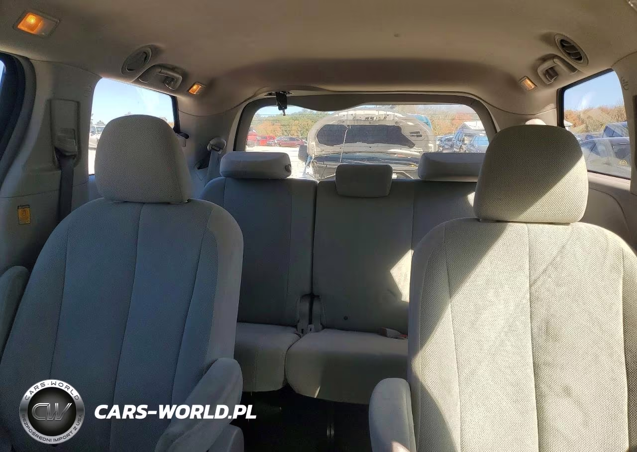 2011 Toyota Sienna Base 7-Passenger VIN:5TDKA3DCXBS002219 - 10