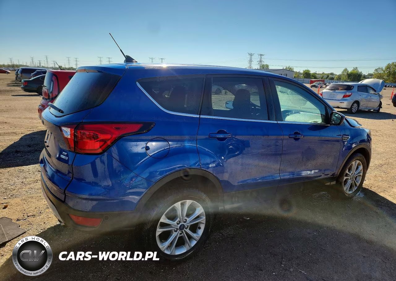 2019 Ford Escape Se VIN:1FMCU9GD5KUC37976 - 3