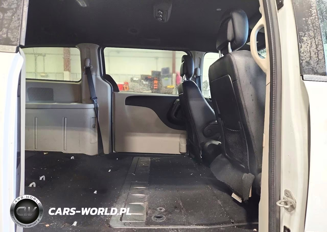 2020 Dodge Grand Caravan Sxt VIN:2C4RDGCG3LR179450 - 11