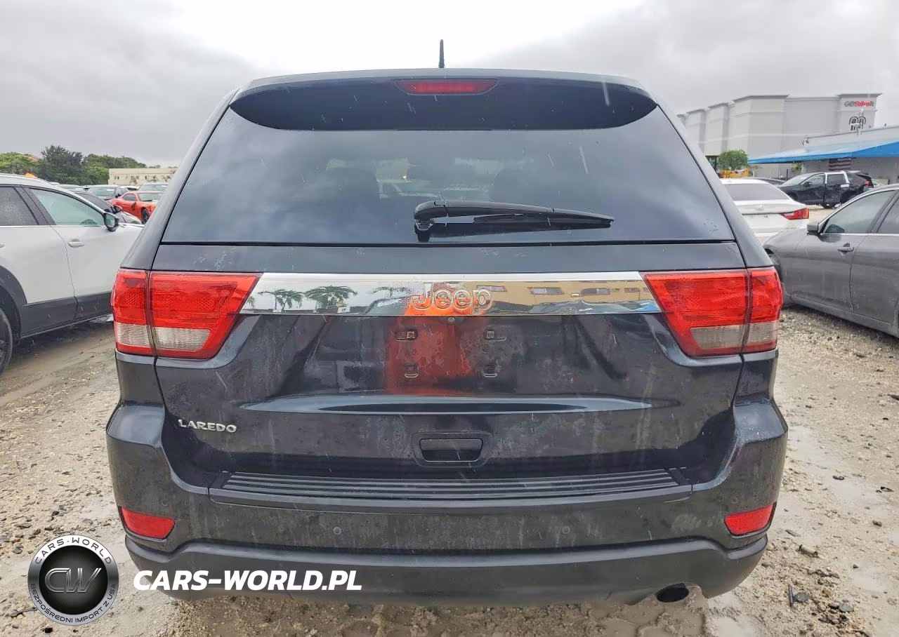 2012 Jeep Grand Cherokee Laredo VIN:1C4RJEAG2CC137067 - 6