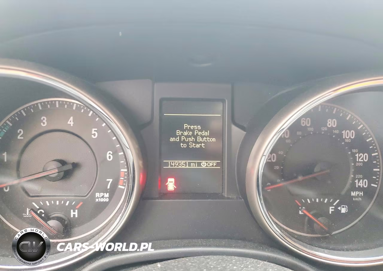 2012 Jeep Grand Cherokee Laredo VIN:1C4RJEAG2CC137067 - 9