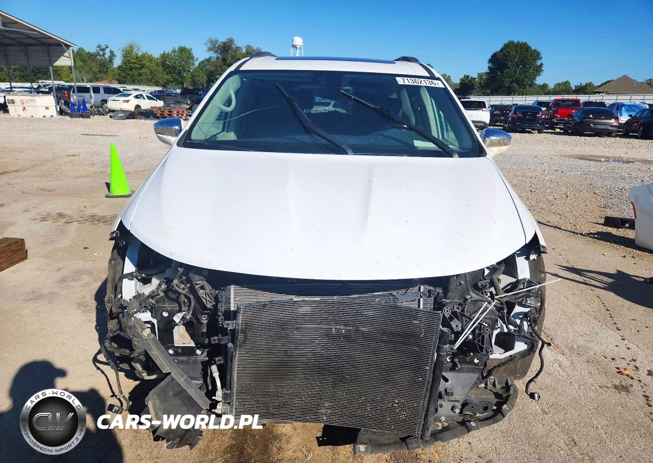 2018 Chrysler Pacifica Limited VIN:2C4RC1GG9JR269046 - 5