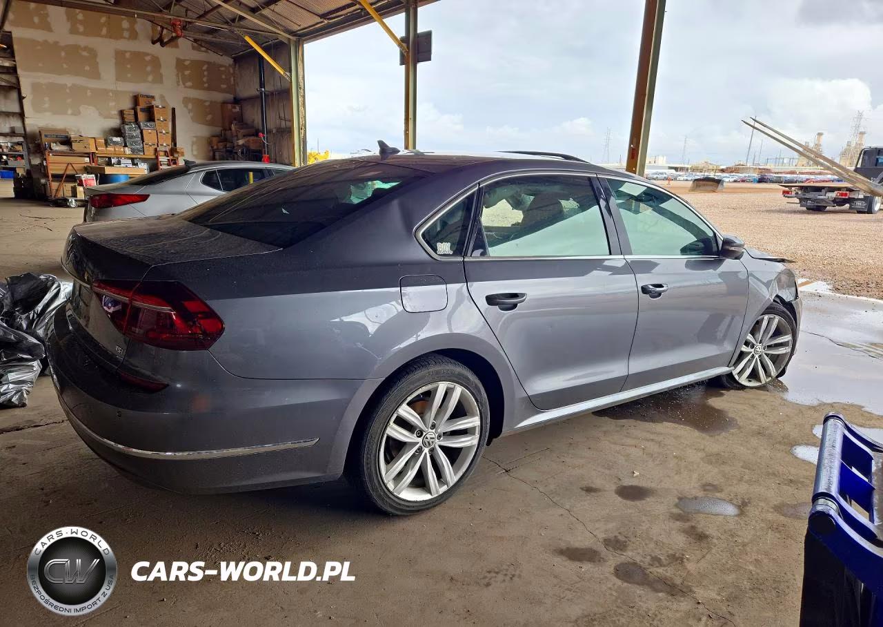 2018 Volkswagen Passat Se VIN:1VWBA7A33JC026158 - 3
