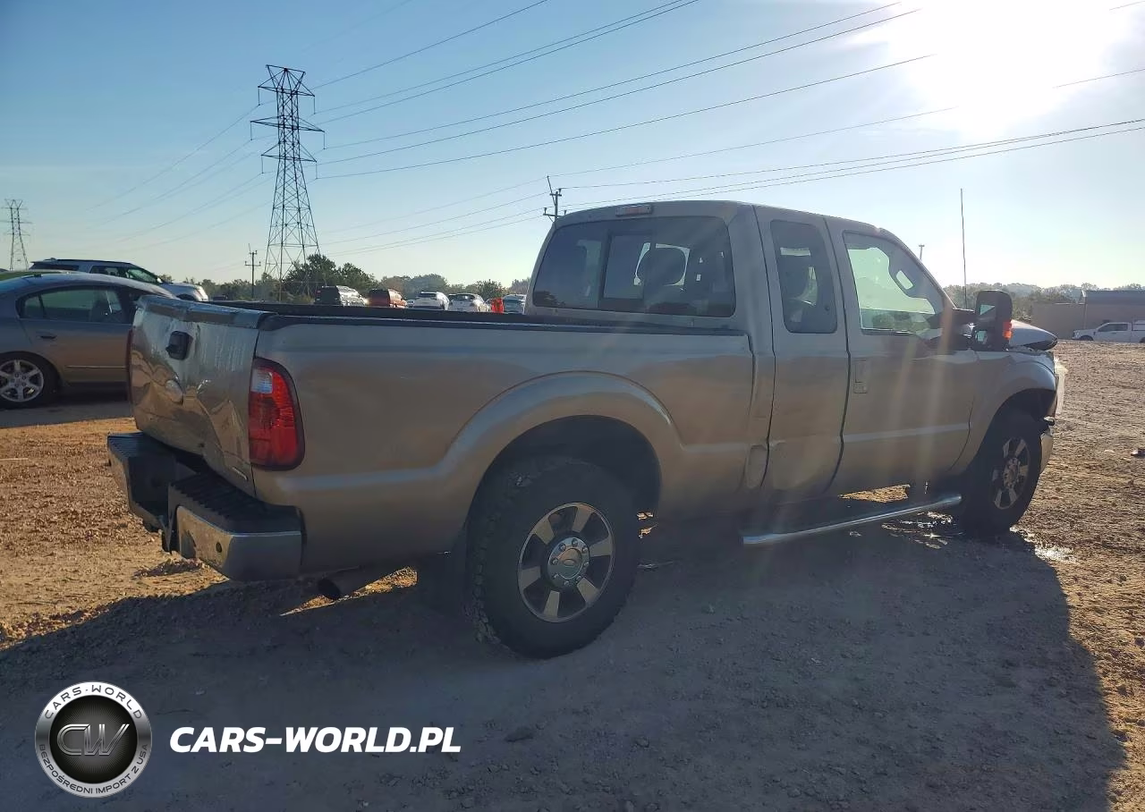 2012 Ford F250 Super Duty VIN:1FT7X2A63CEB37157 - 3