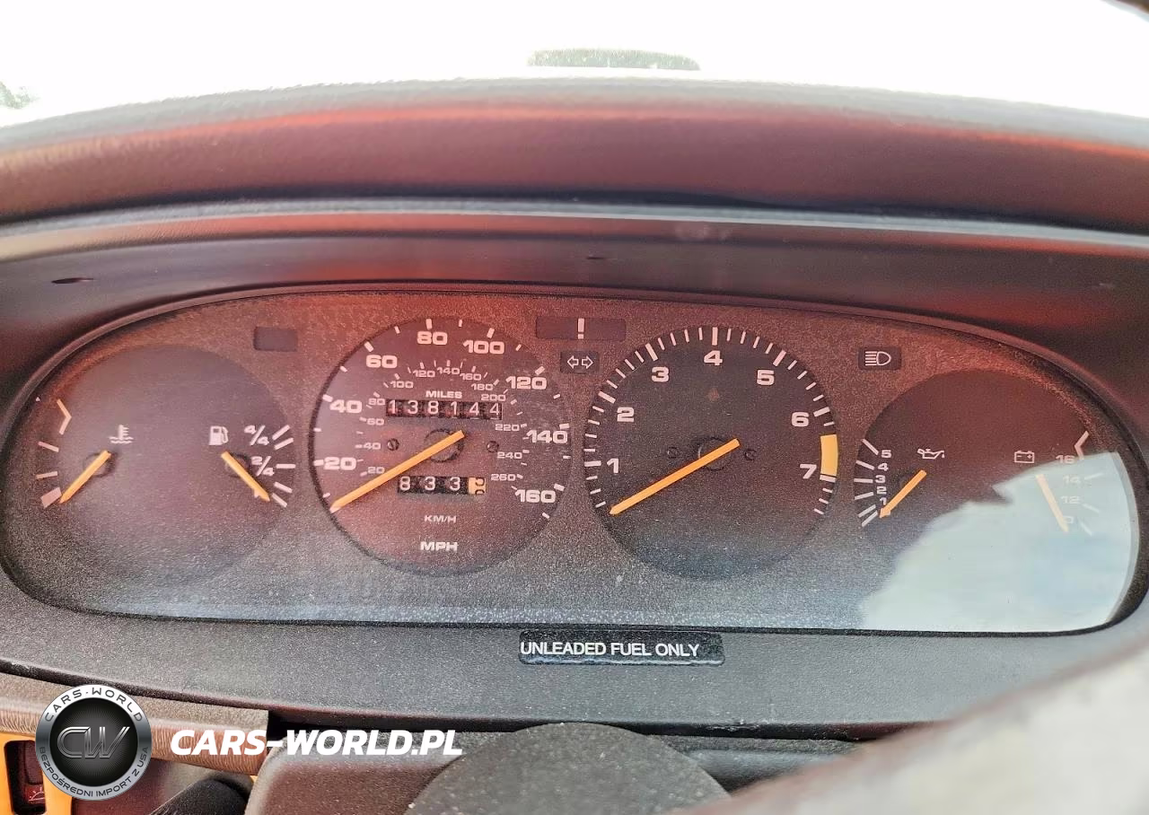 1985 Porsche 944 VIN:WP0AA094XFN452122 - 9