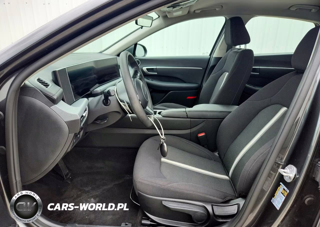 2026 Hyundai Sonata Hybrid Blue VIN:KMHL24JJ6TA145995 - 7