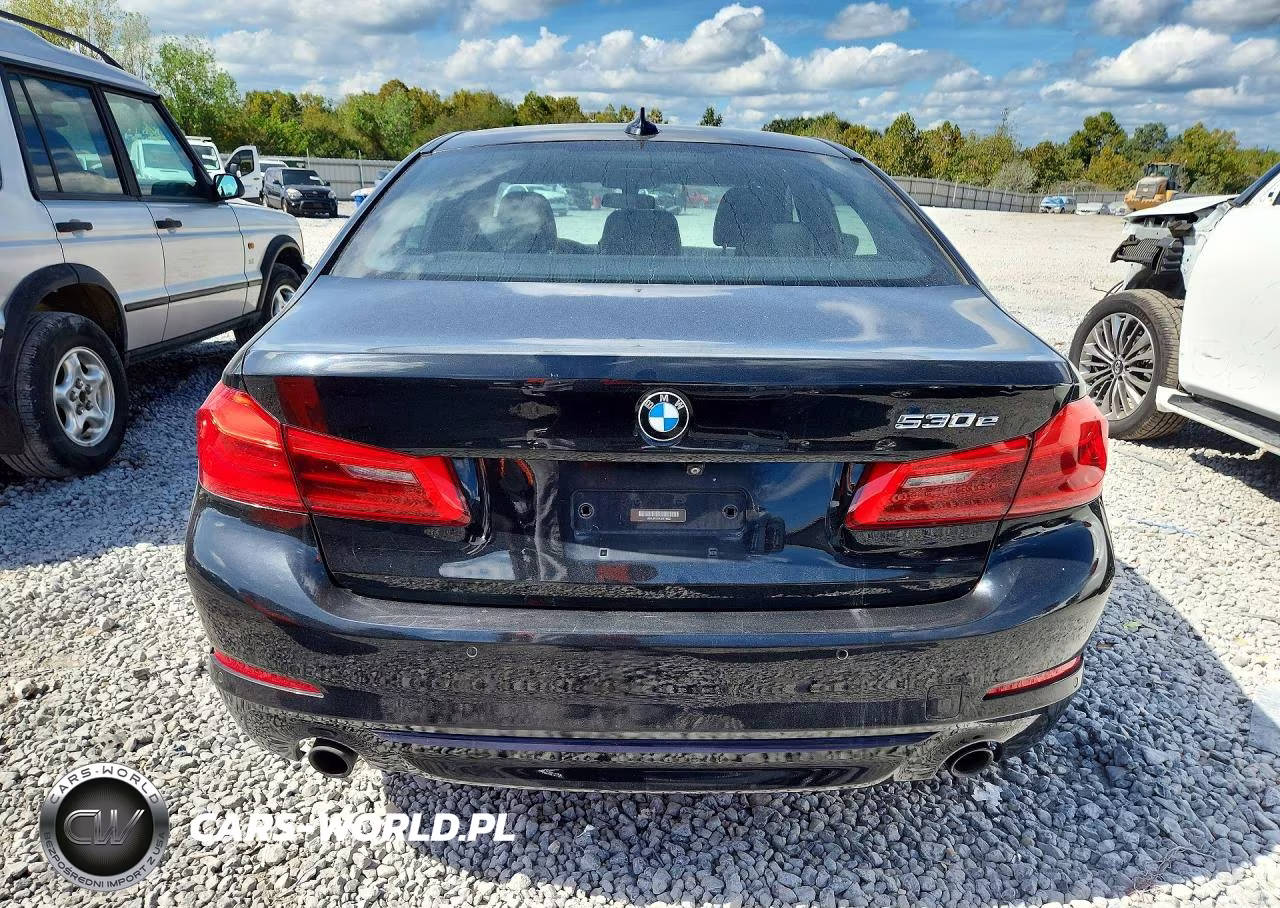 2018 BMW 530Xe VIN:WBAJB1C54JB374822 - 6