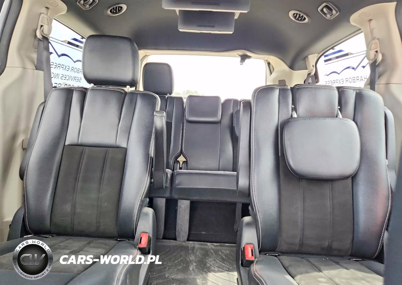 2019 Dodge Grand Caravan Sxt VIN:2C4RDGCG1KR528040 - 10