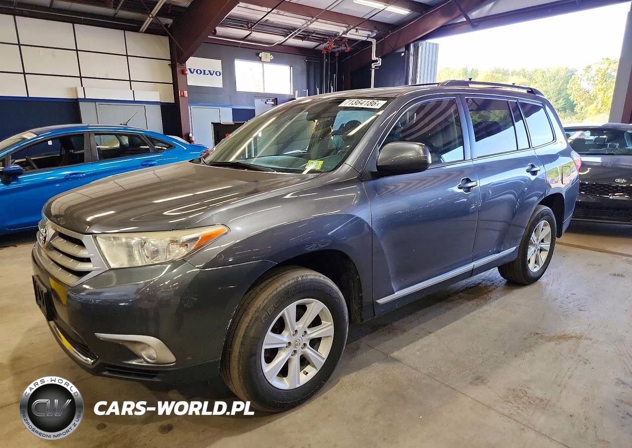 2013 Toyota Highlander Plus