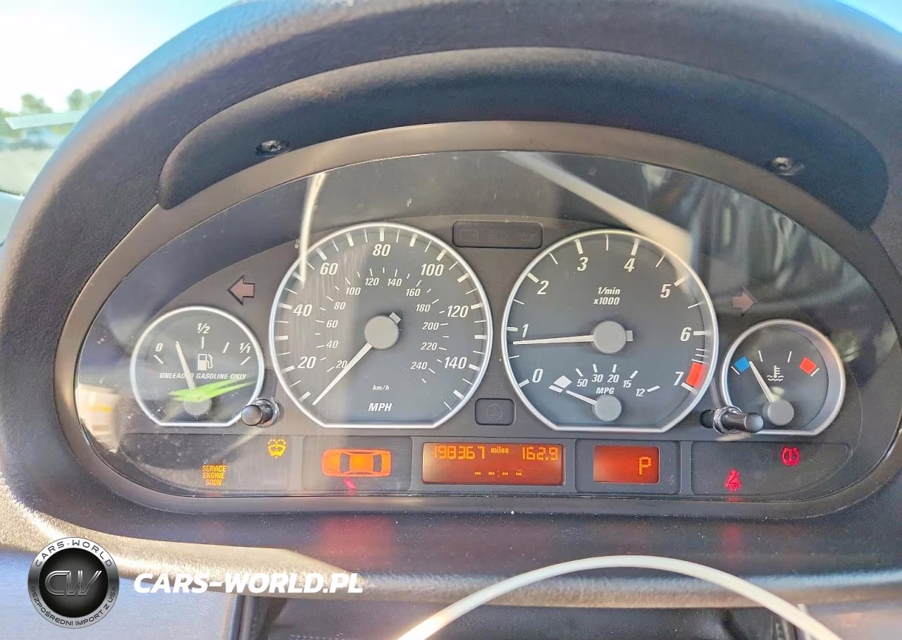 2006 BMW 330 Ci VIN:WBABD53466PL17688 - 9