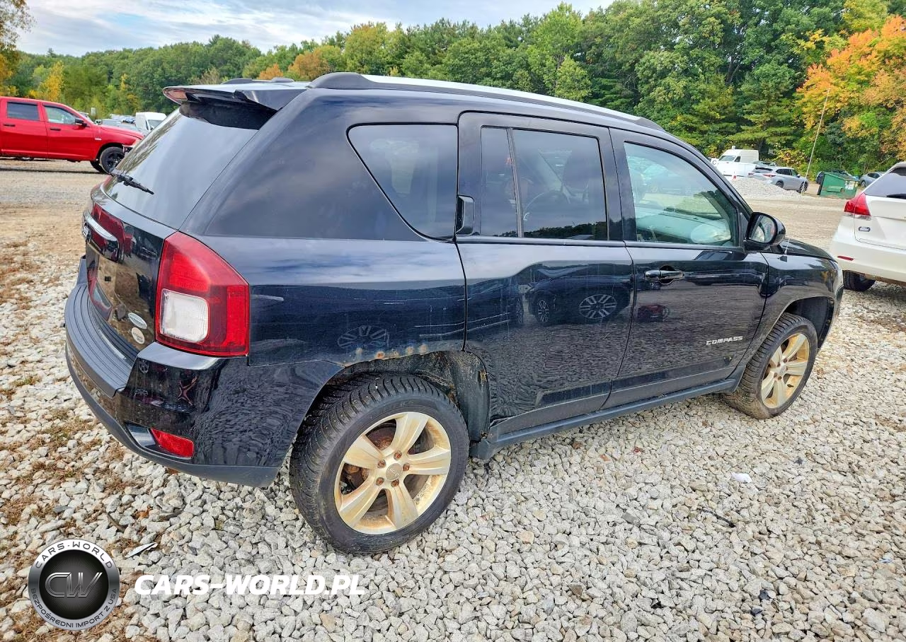 2017 Jeep Compass Latitude VIN:1C4NJDEBXHD176577 - 3