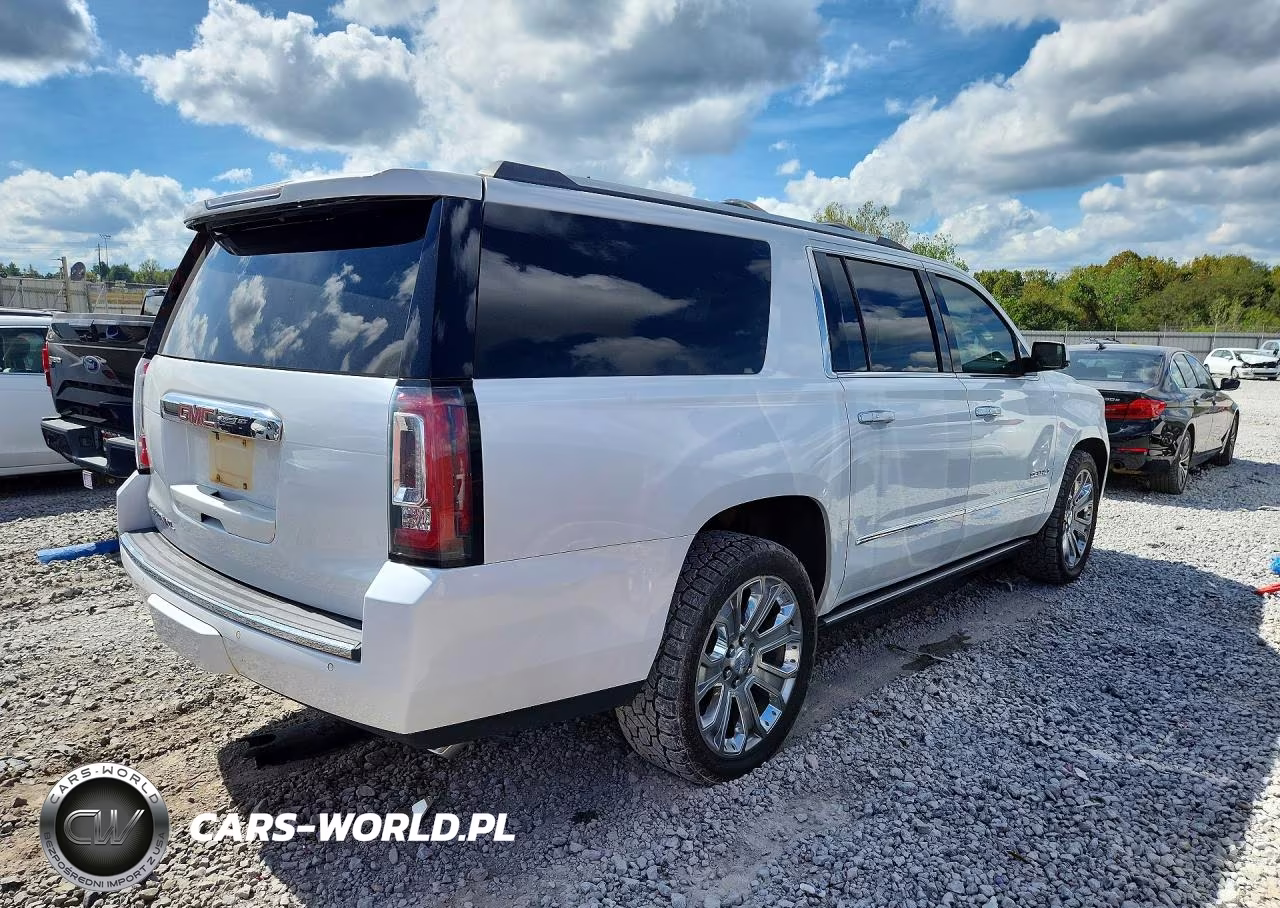 2019 GMC Yukon Xl Denali VIN:1GKS2HKJ6KR108858 - 3