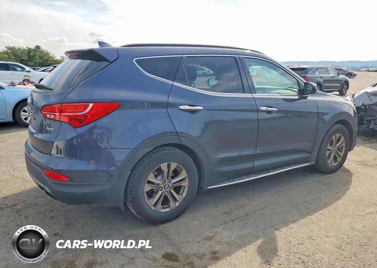 2013 Hyundai Santa Fe VIN:5XYZU3LB2DG046083 - 3
