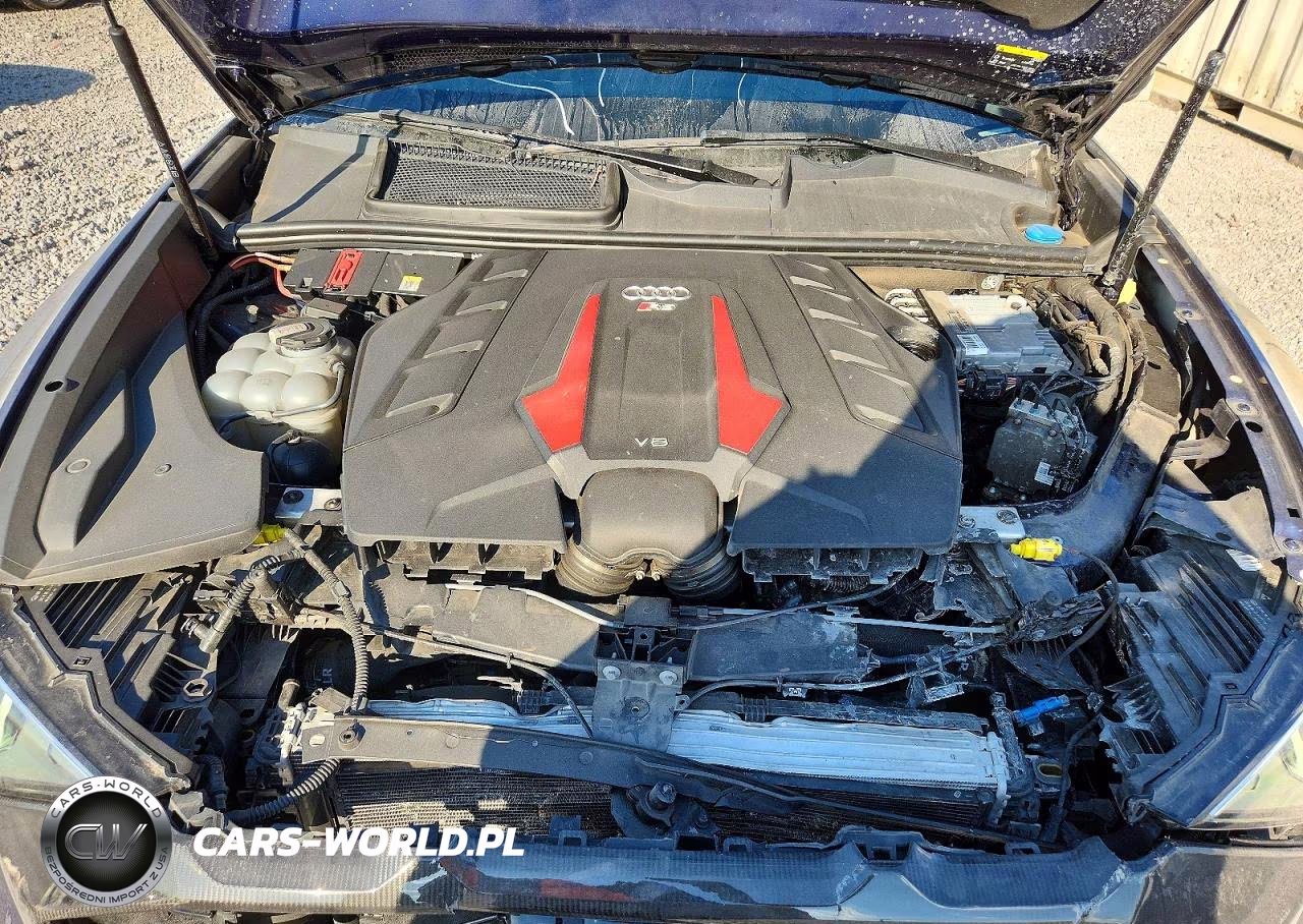 2022 Audi Rs Q8 VIN:WU1ARBF16ND009987 - 11