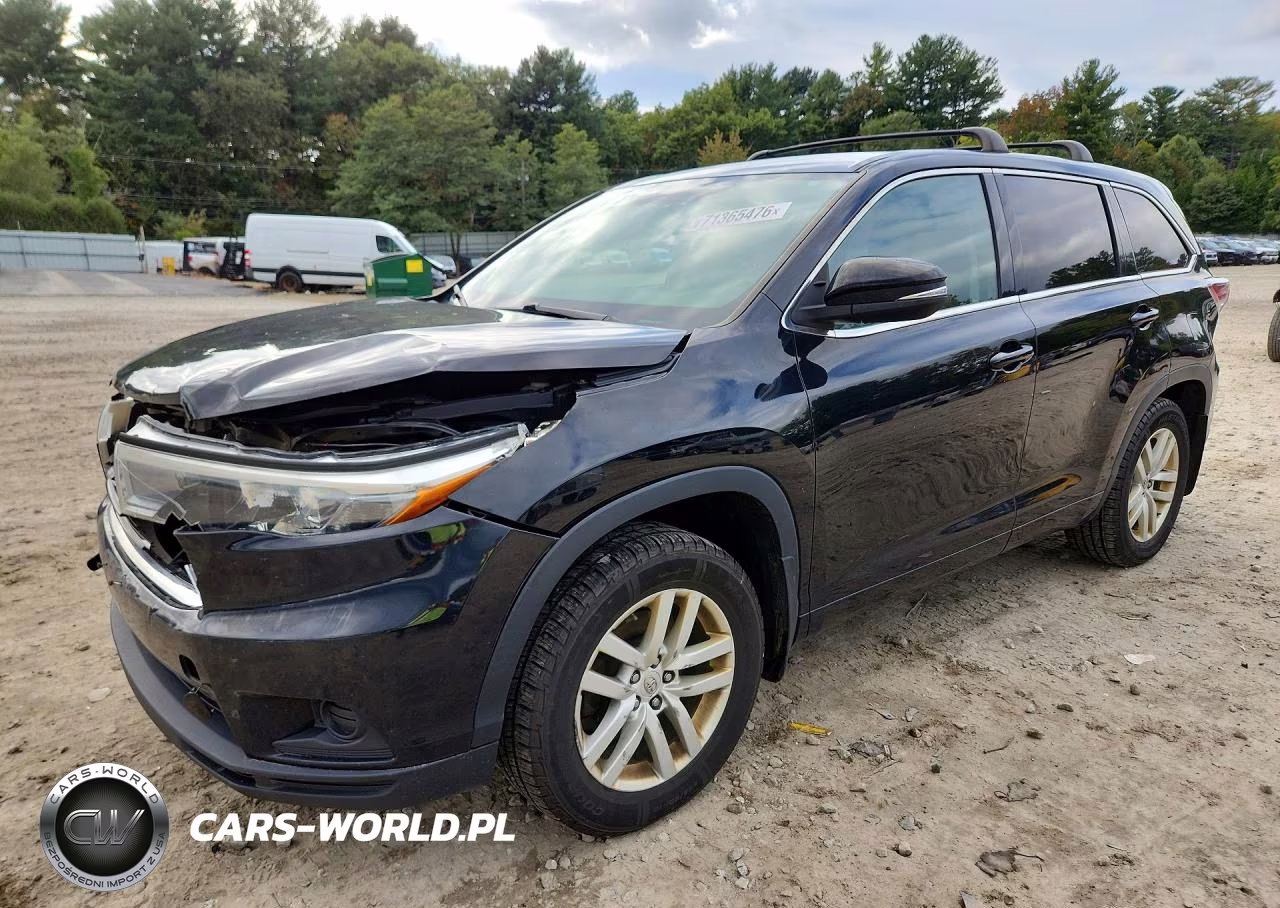 2015 Toyota Highlander Le VIN:5TDBKRFH4FS096841 - 1