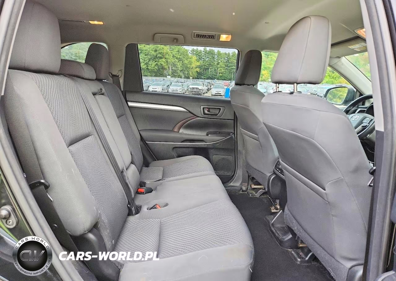 2015 Toyota Highlander Le VIN:5TDBKRFH4FS096841 - 11