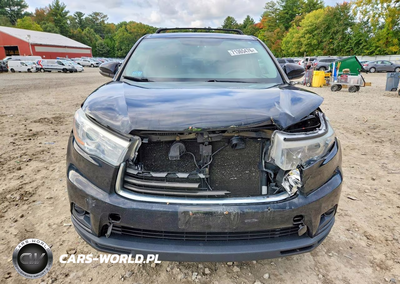2015 Toyota Highlander Le VIN:5TDBKRFH4FS096841 - 5