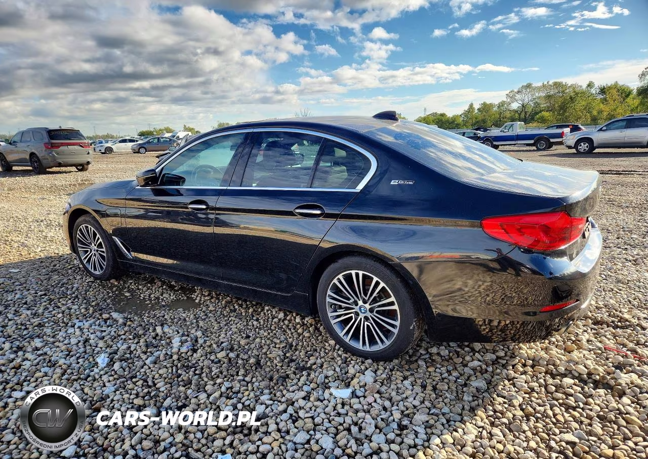 2018 BMW 530Xe VIN:WBAJB1C50JB083850 - 2