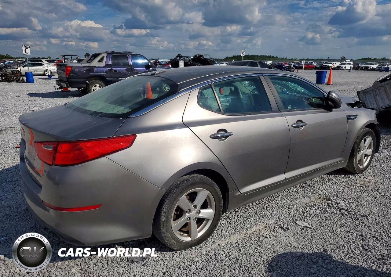 2015 Kia Optima Lx VIN:5XXGM4A70FG513746 - 3
