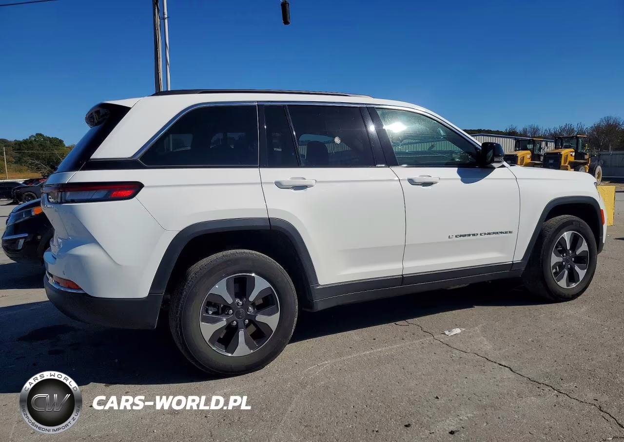 2024 Jeep Grand Cherokee Limited 4Xe VIN:1C4RJYB62RC117160 - 3