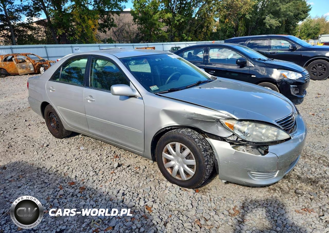 2006 Toyota Camry Le VIN:4T1BE32K96U674381 - 4