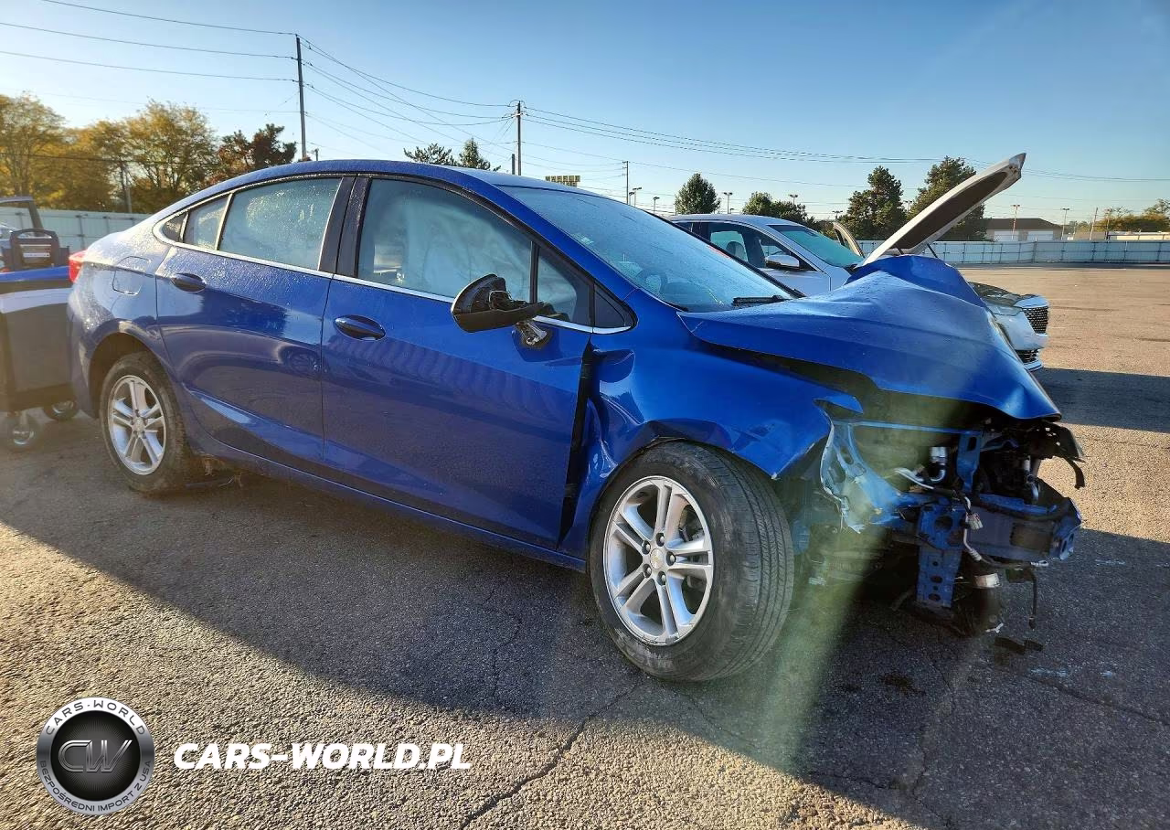 2018 Chevrolet Cruze Lt VIN:1G1BH5SE4J7239950 - 4