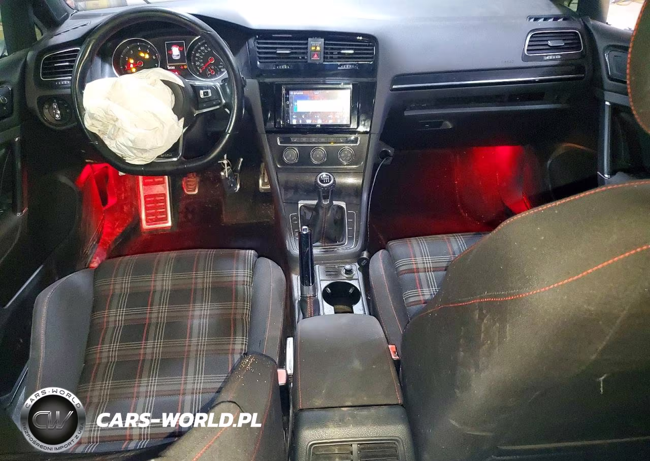 2015 Volkswagen Gti VIN:3VW5T7AU8FM102558 - 8