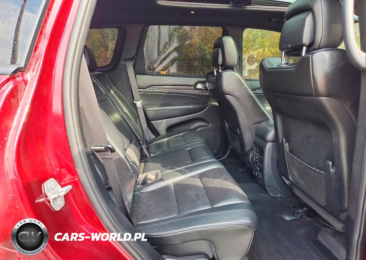 2019 Jeep Grand Cherokee Overland VIN:1C4RJFCG1KC637951 - 11