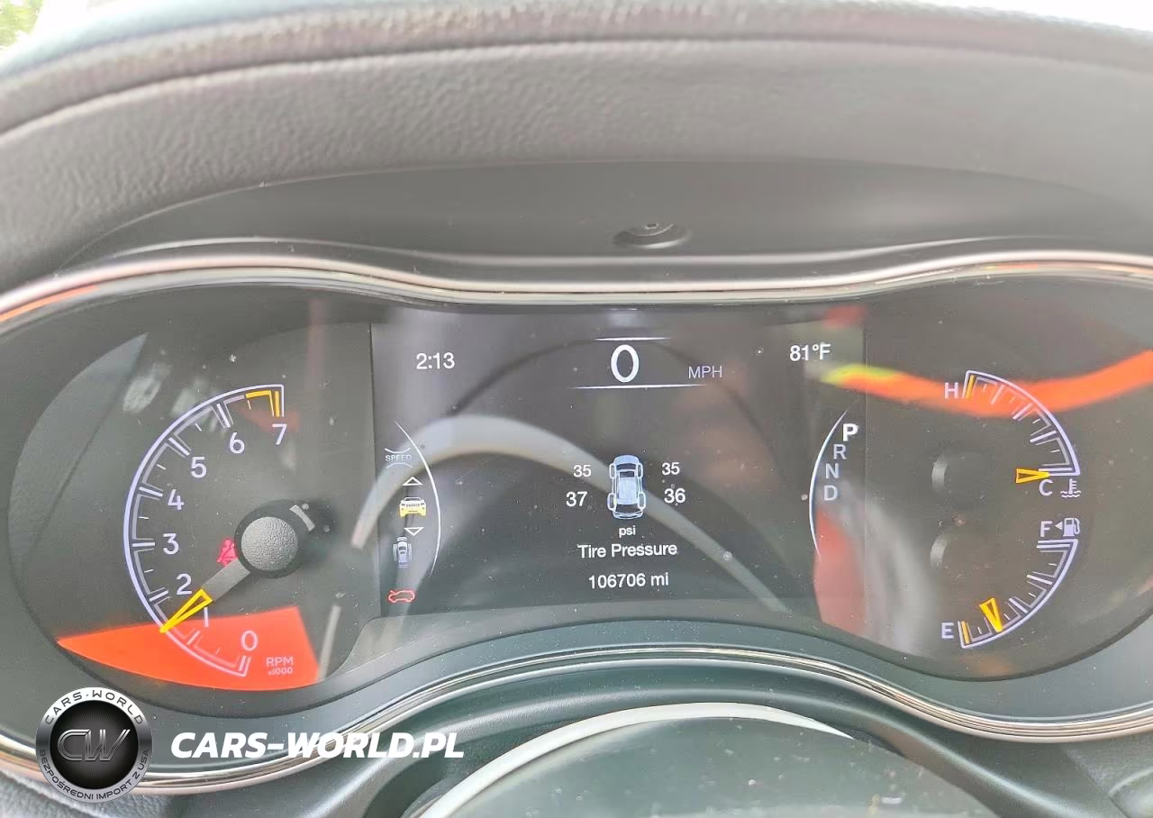2019 Jeep Grand Cherokee Overland VIN:1C4RJFCG1KC637951 - 9