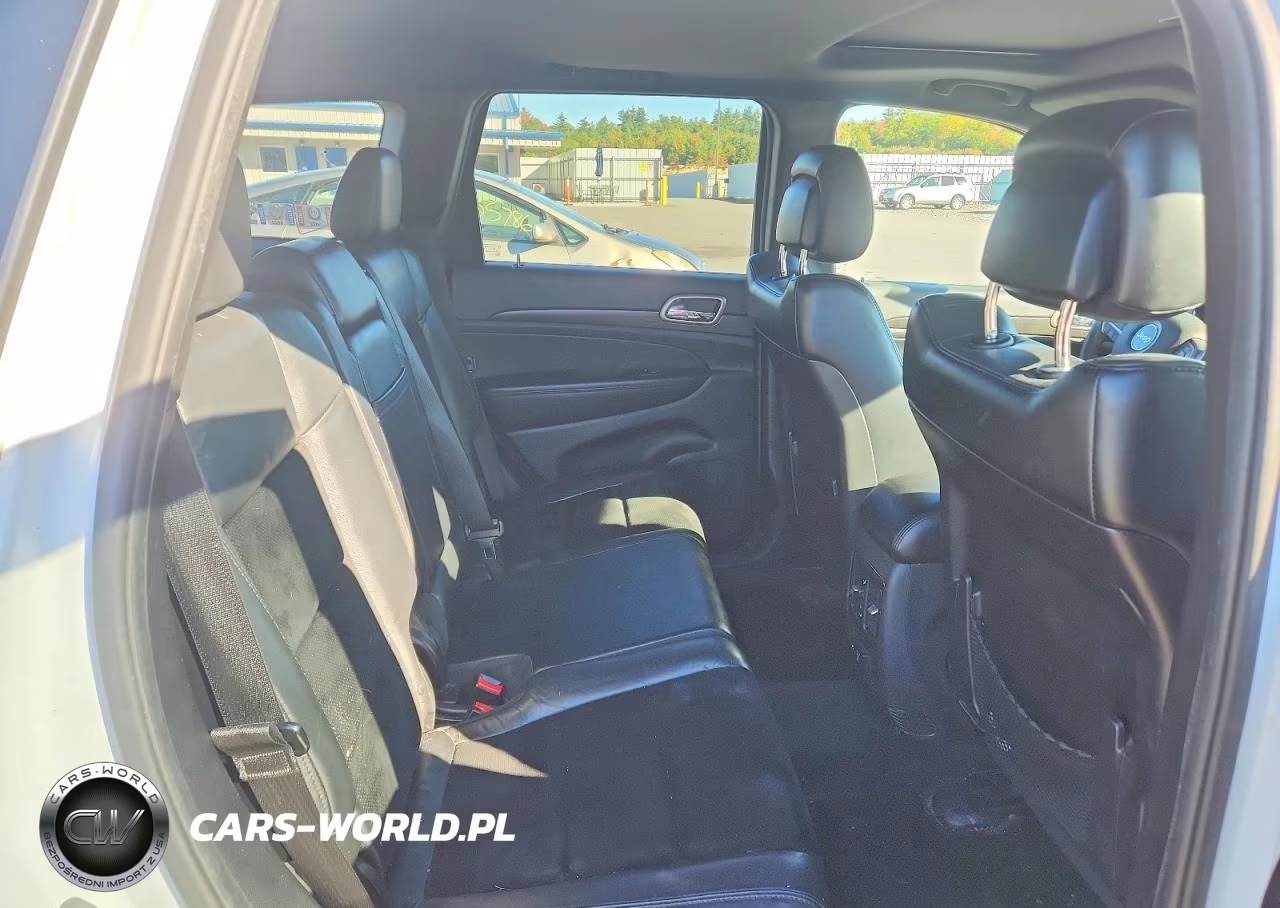 2015 Jeep Grand Cherokee Laredo VIN:1C4RJFAG8FC676187 - 10