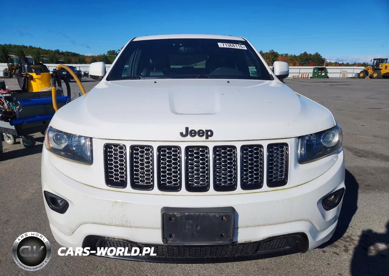 2015 Jeep Grand Cherokee Laredo VIN:1C4RJFAG8FC676187 - 5