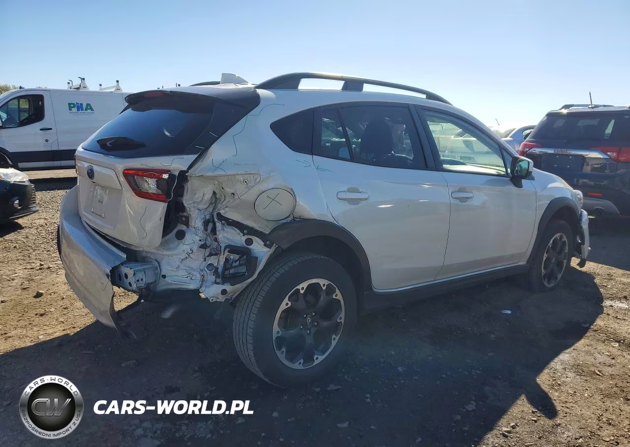 2023 Subaru Crosstrek Premium VIN:JF2GTACCXP9294581 - 3