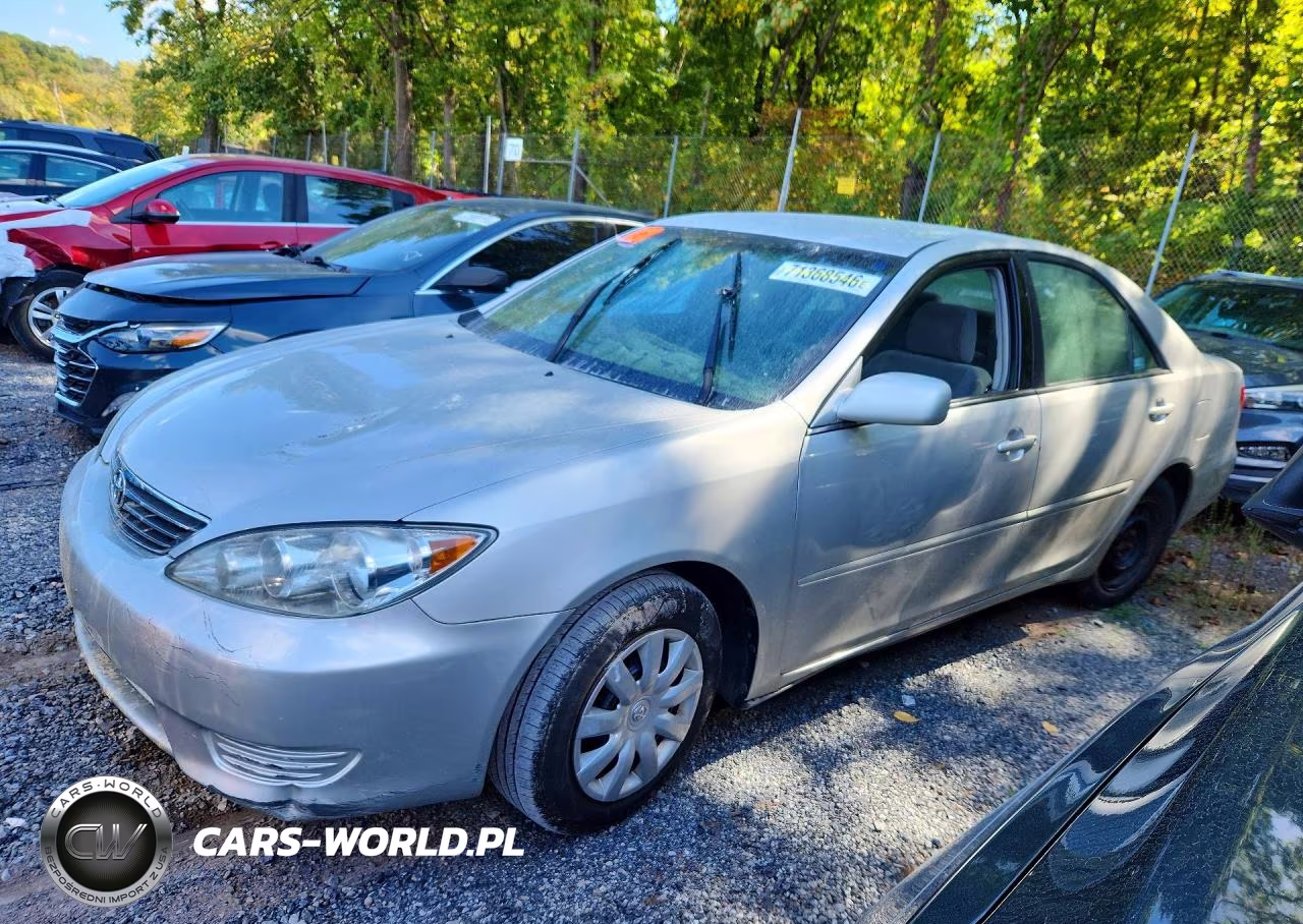 2005 Toyota Camry Le