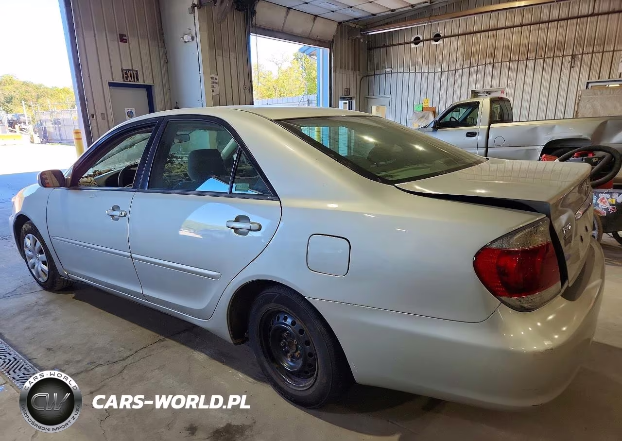 2005 Toyota Camry Le VIN:4T1BE32K65U584023 - 2