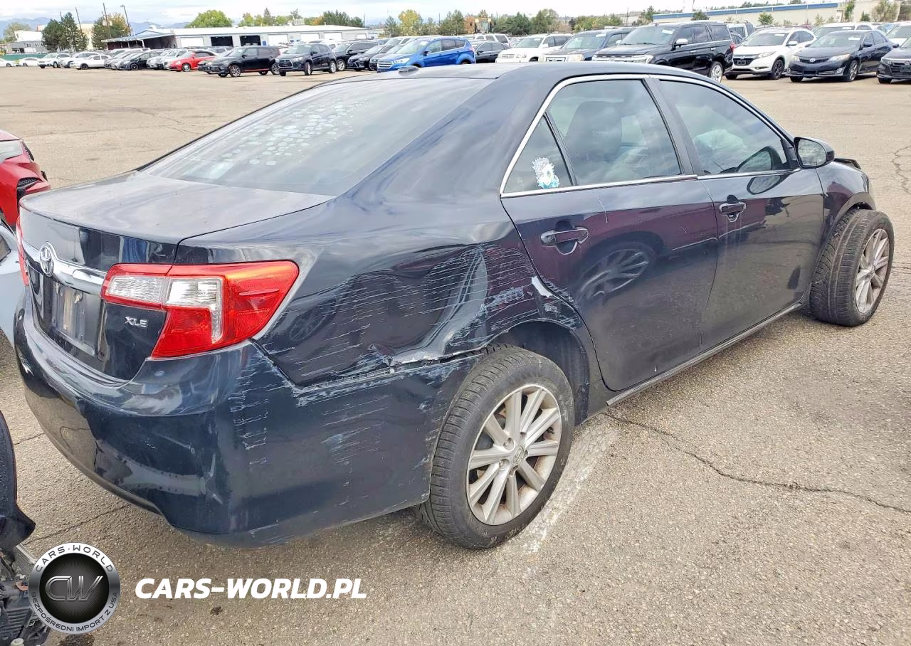 2013 Toyota Camry Xle V6 VIN:4T1BK1FK3DU530071 - 3