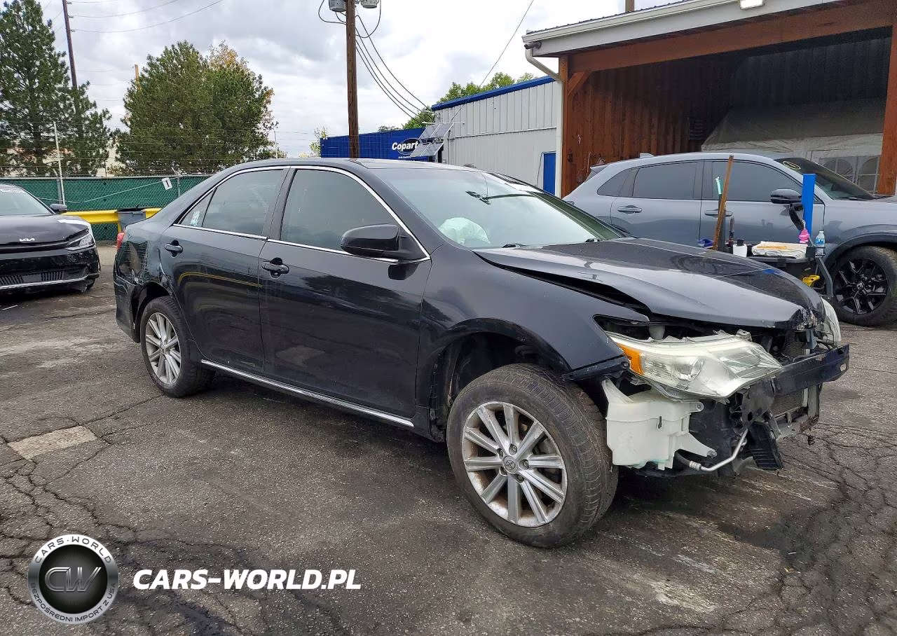 2013 Toyota Camry Xle V6 VIN:4T1BK1FK3DU530071 - 4