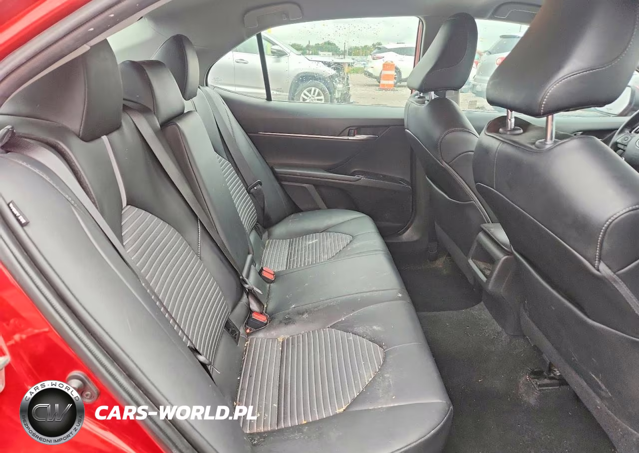 2020 Toyota Camry Se VIN:4T1G11AKXLU368678 - 10