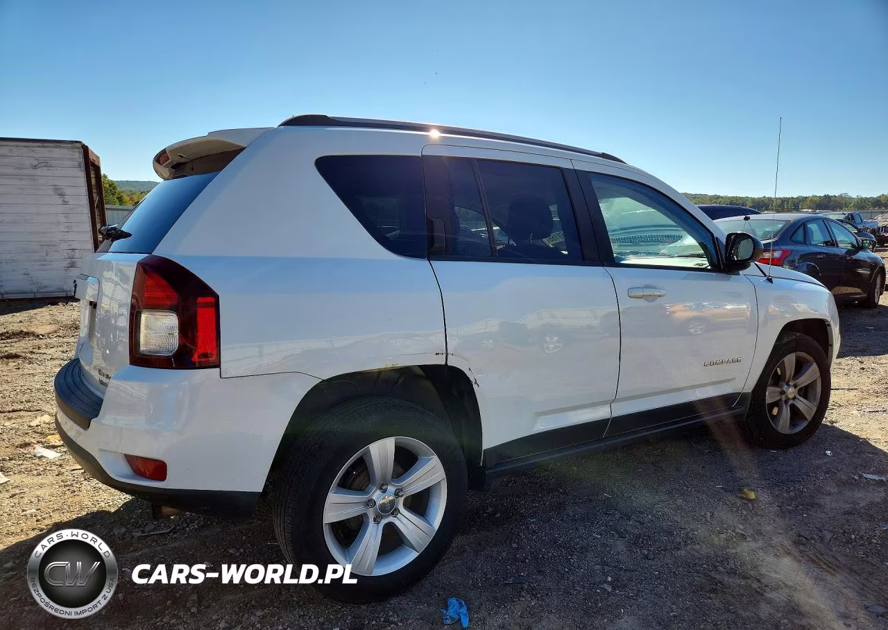 2016 Jeep Compass Sport VIN:1C4NJCBA1GD670508 - 3