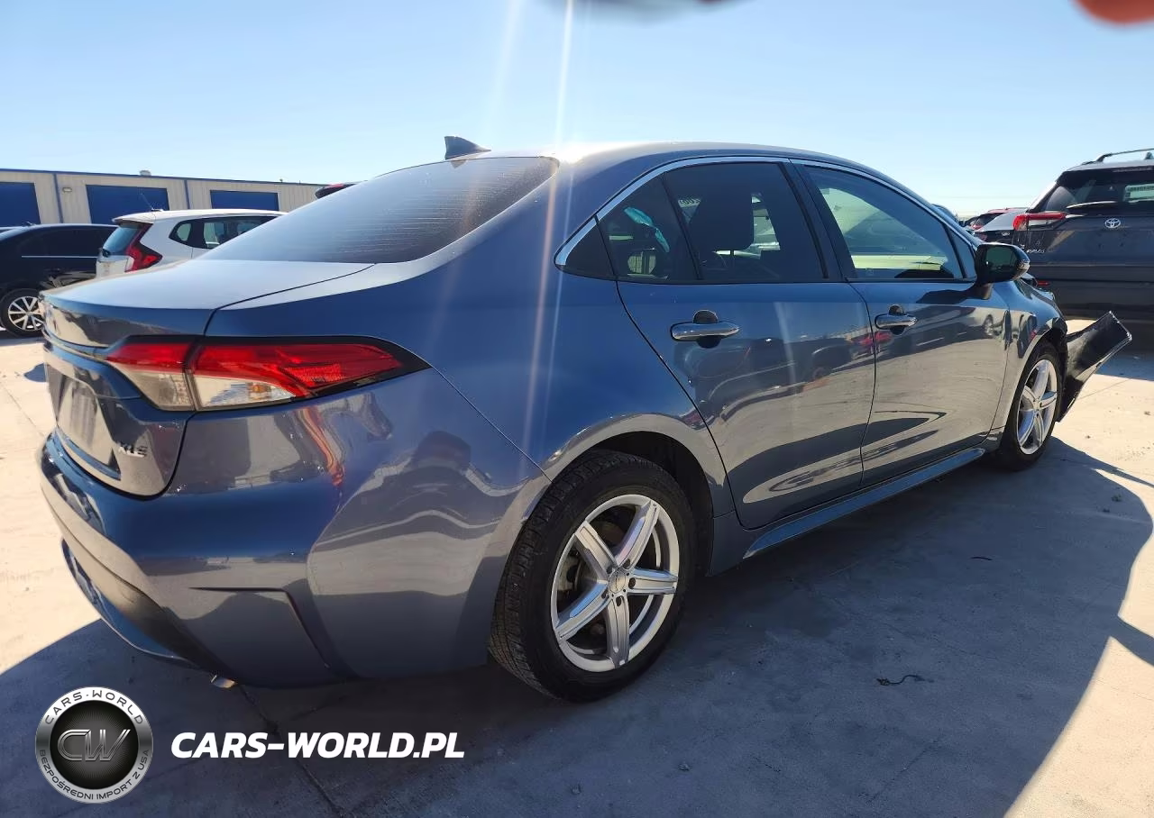 2020 Toyota Corolla Xle VIN:JTDFPRAE7LJ025237 - 3