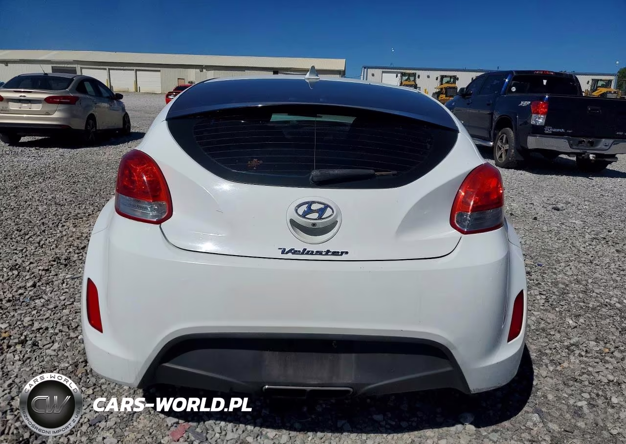 2017 Hyundai Veloster Base VIN:KMHTC6AD3HU306067 - 6