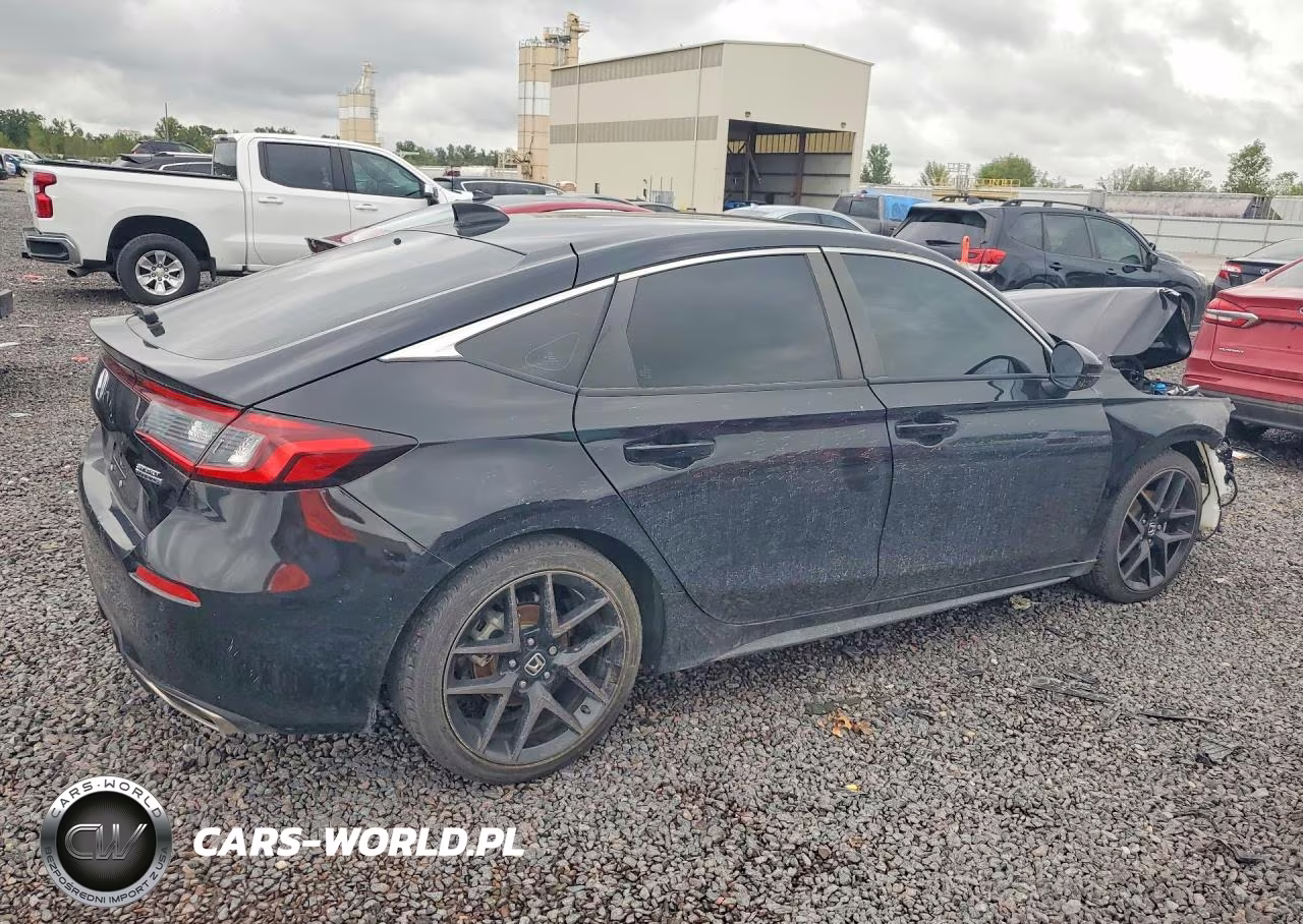 2024 Honda Civic Sport Touring VIN:19XFL1H86RE013017 - 3