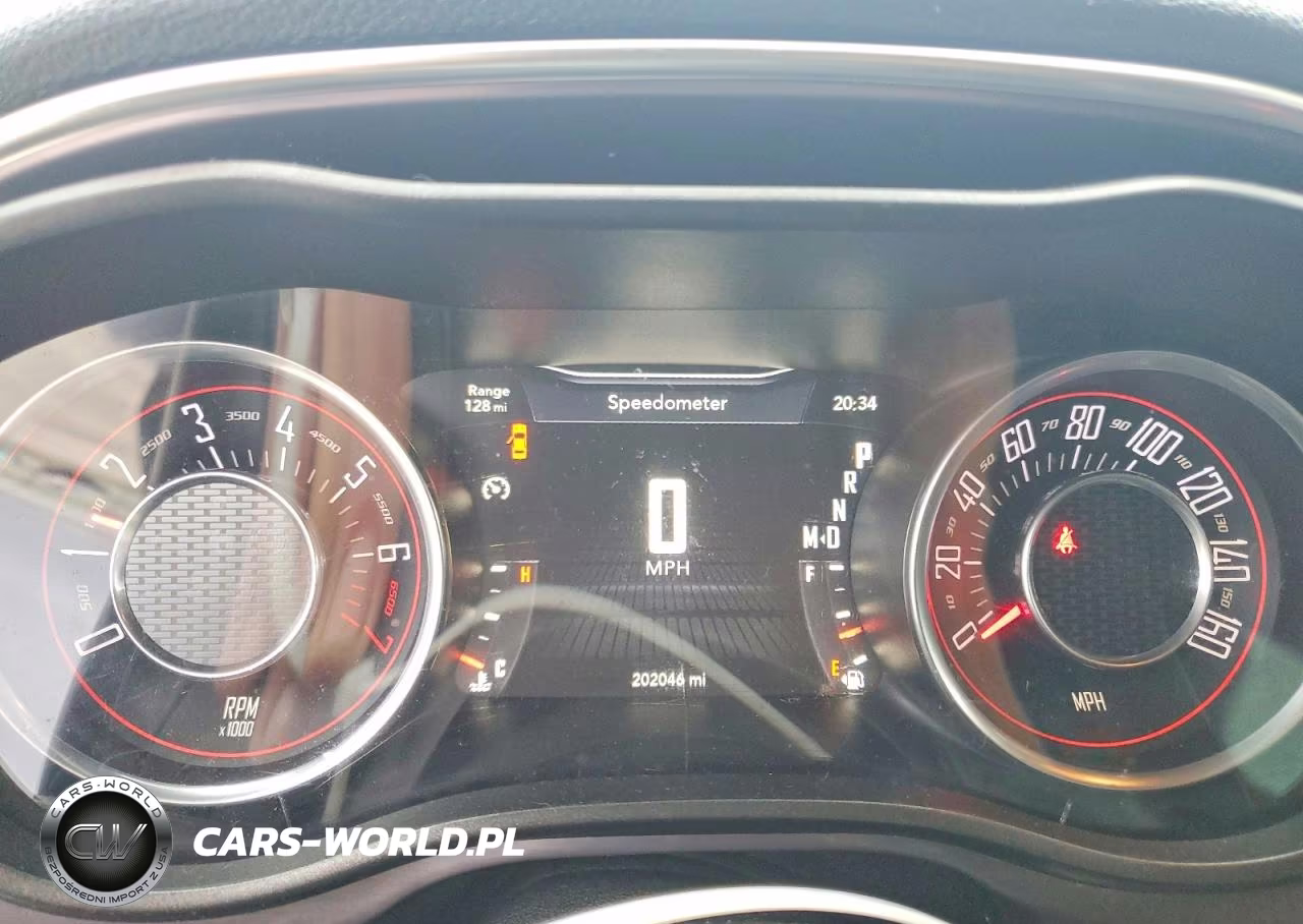 2015 Dodge Challenger Sxt VIN:2C3CDZAG5FH719772 - 9