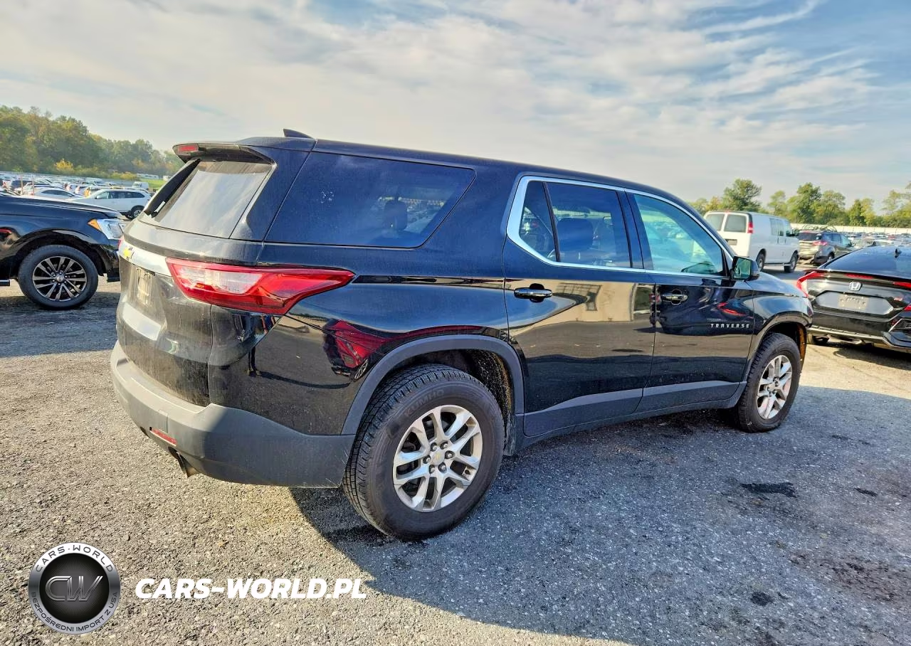 2018 Chevrolet Traverse Ls VIN:1GNEVFKW9JJ158397 - 3