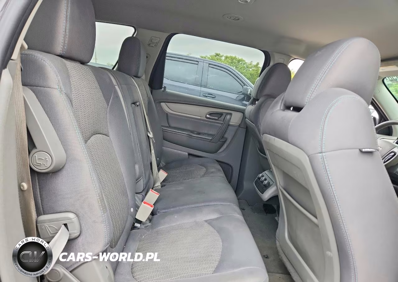 2016 Chevrolet Traverse Ls VIN:1GNKRFED4GJ313027 - 11