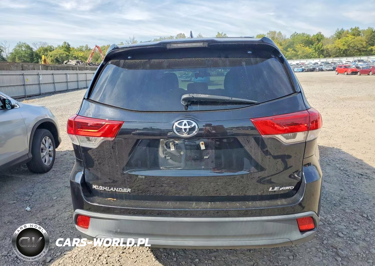 2018 Toyota Highlander Le Plus VIN:5TDBZRFHXJS904470 - 6