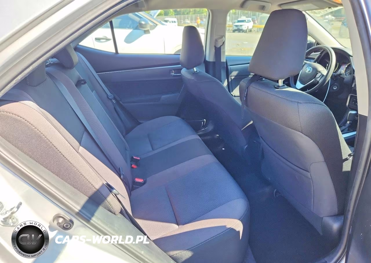 2017 Toyota Corolla Le VIN:2T1BURHEXHC820119 - 10