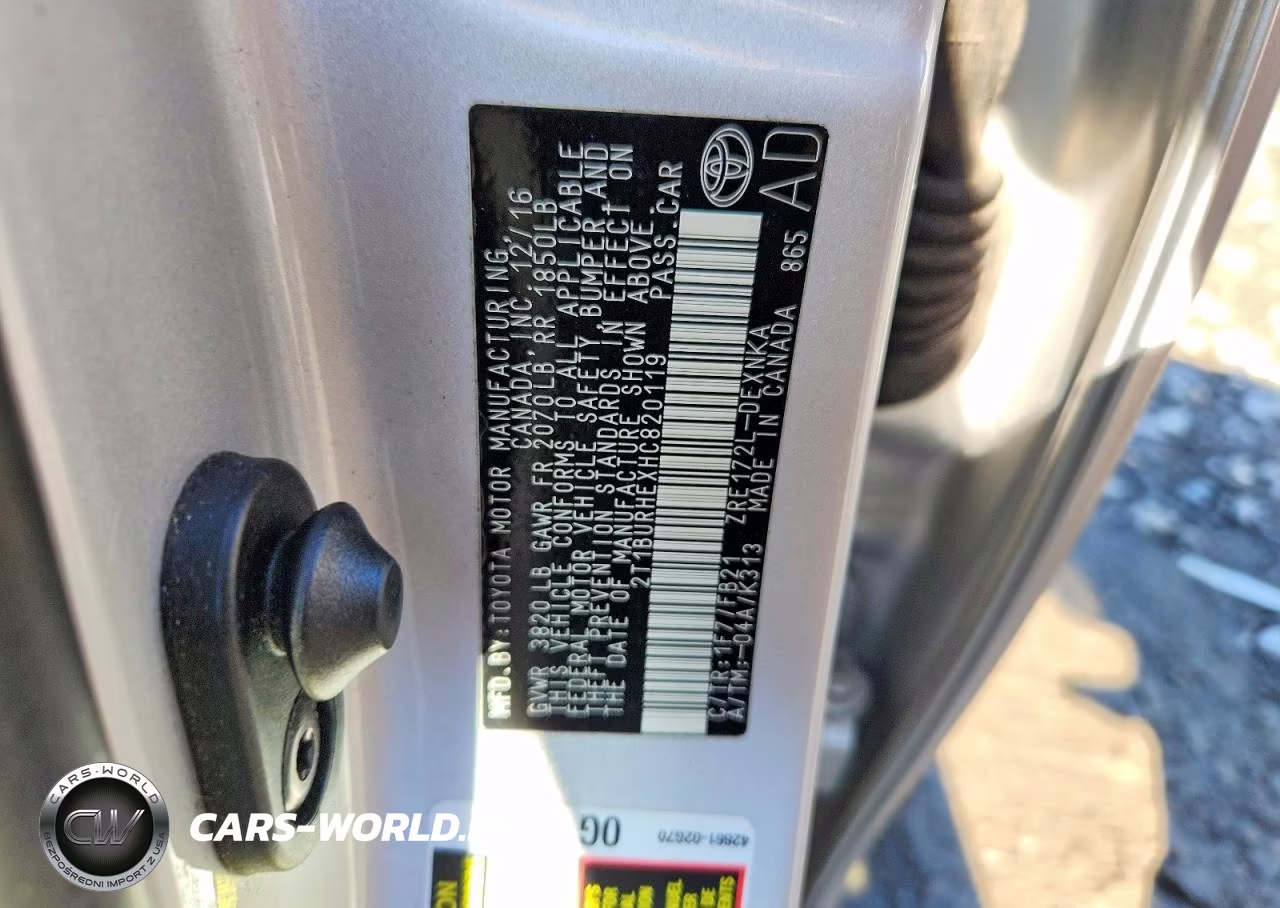2017 Toyota Corolla Le VIN:2T1BURHEXHC820119 - 12