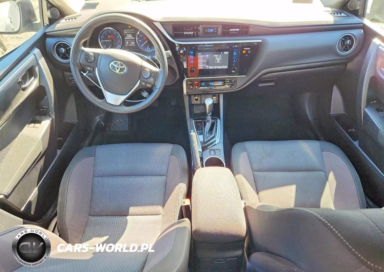 2017 Toyota Corolla Le VIN:2T1BURHEXHC820119 - 8