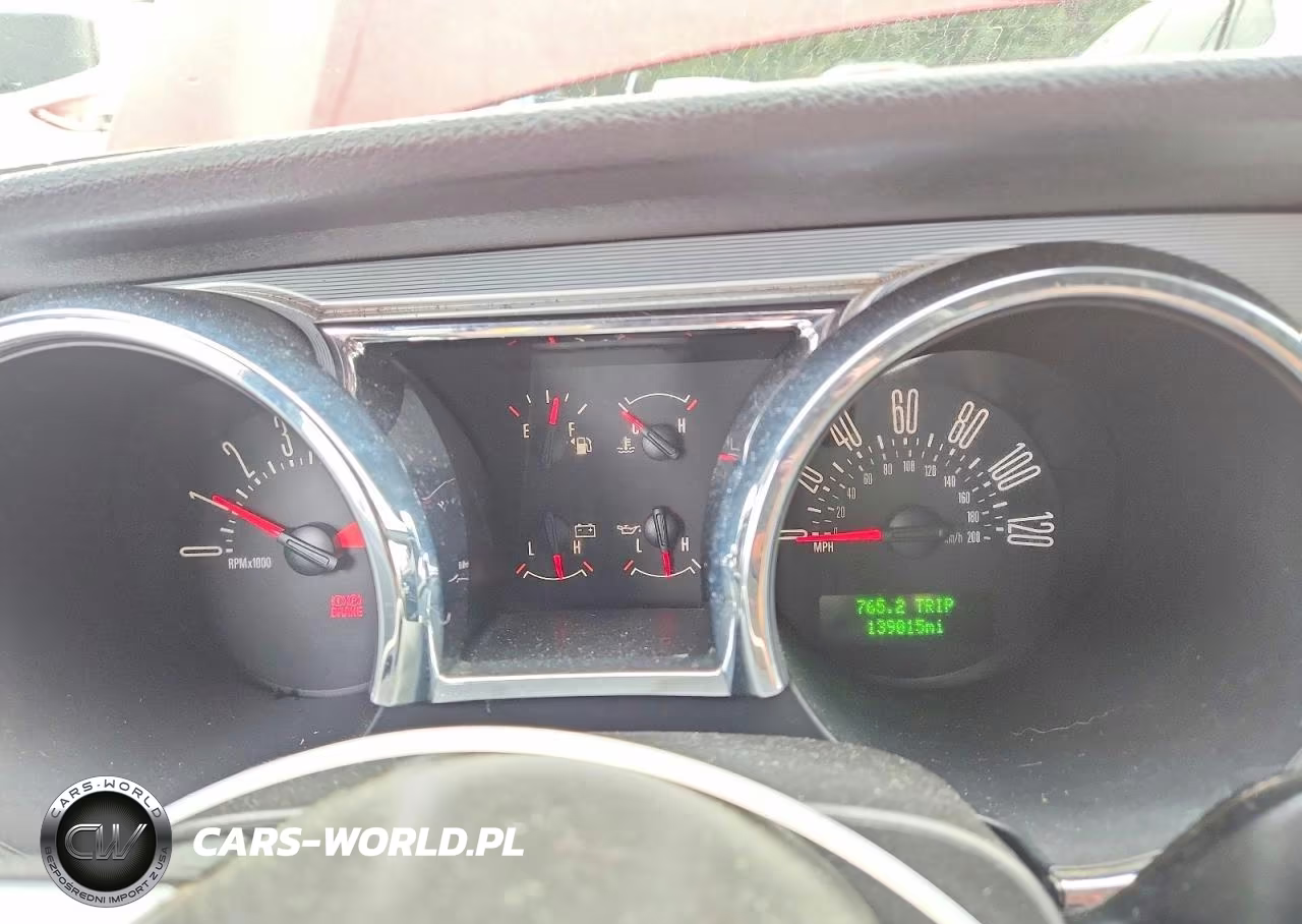 2008 Ford Mustang VIN:1ZVHT84N885129761 - 9