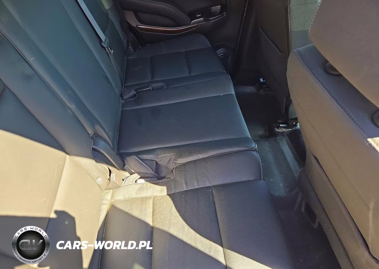 2019 Chevrolet Tahoe Special VIN:1GNSKFEC7KR150010 - 11